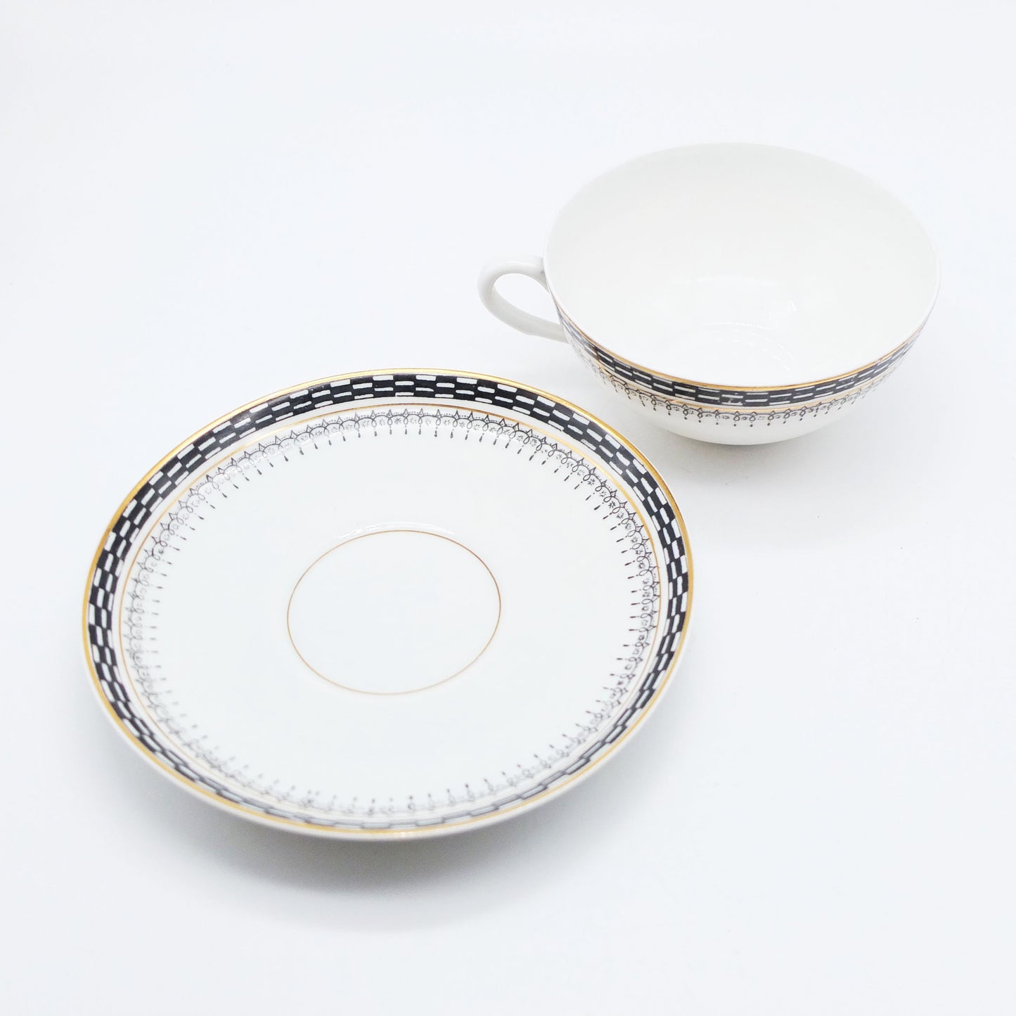 Art Déco Tea Cup, Antique Hand painted Portuguese Vista Alegre Tea cup and Plate, Black and White Pattern