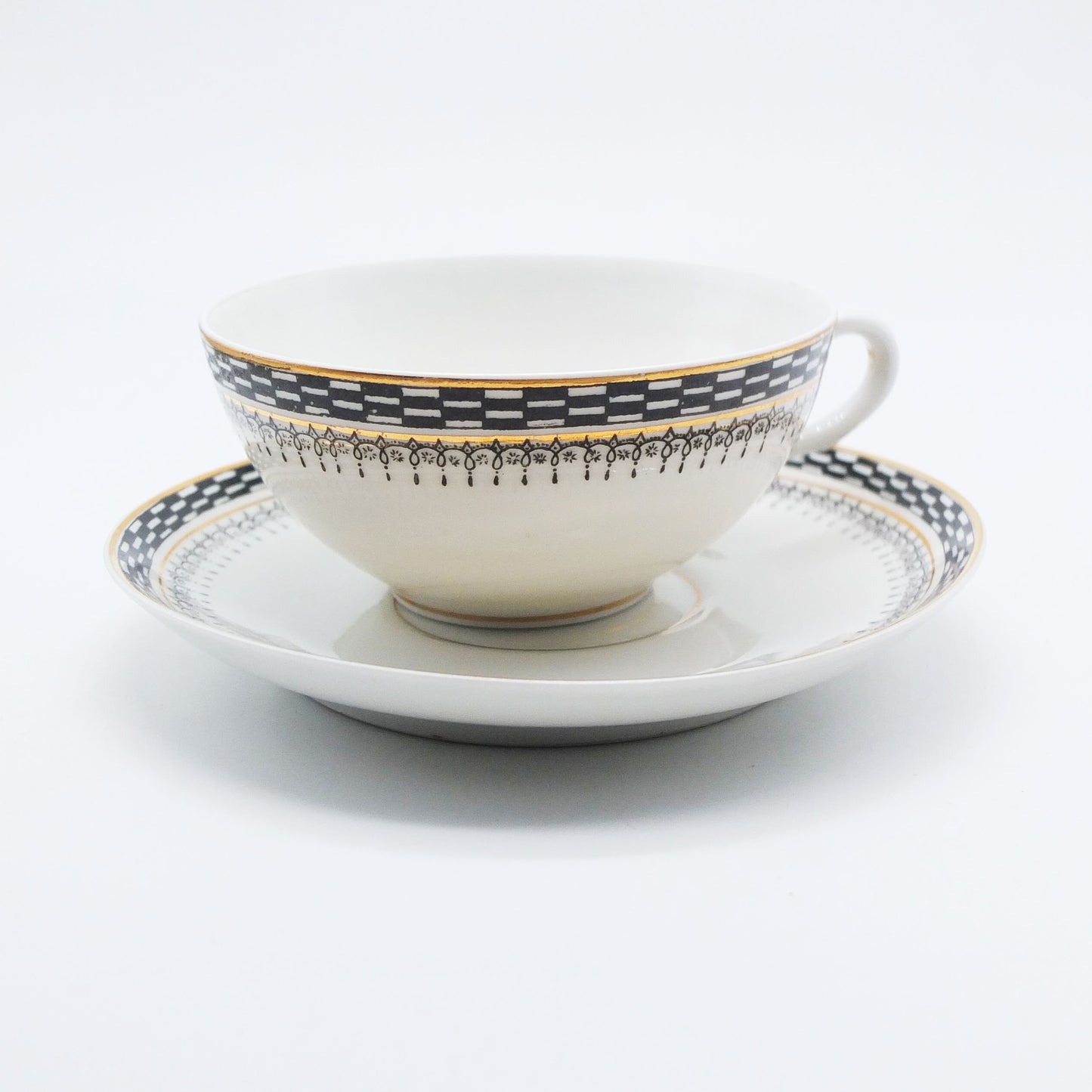 Art Déco Tea Cup, Antique Hand painted Portuguese Vista Alegre Tea cup and Plate, Black and White Pattern