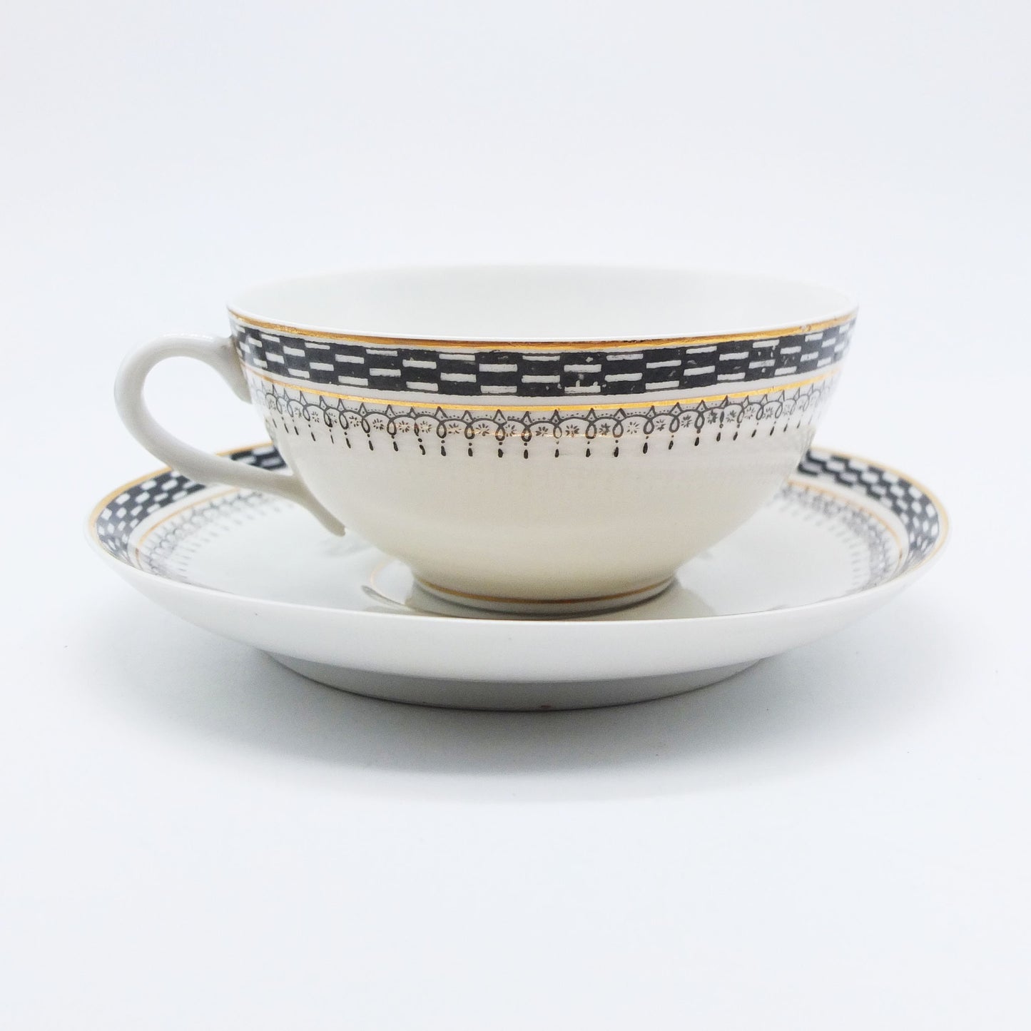 Art Déco Tea Cup, Antique Hand painted Portuguese Vista Alegre Tea cup and Plate, Black and White Pattern