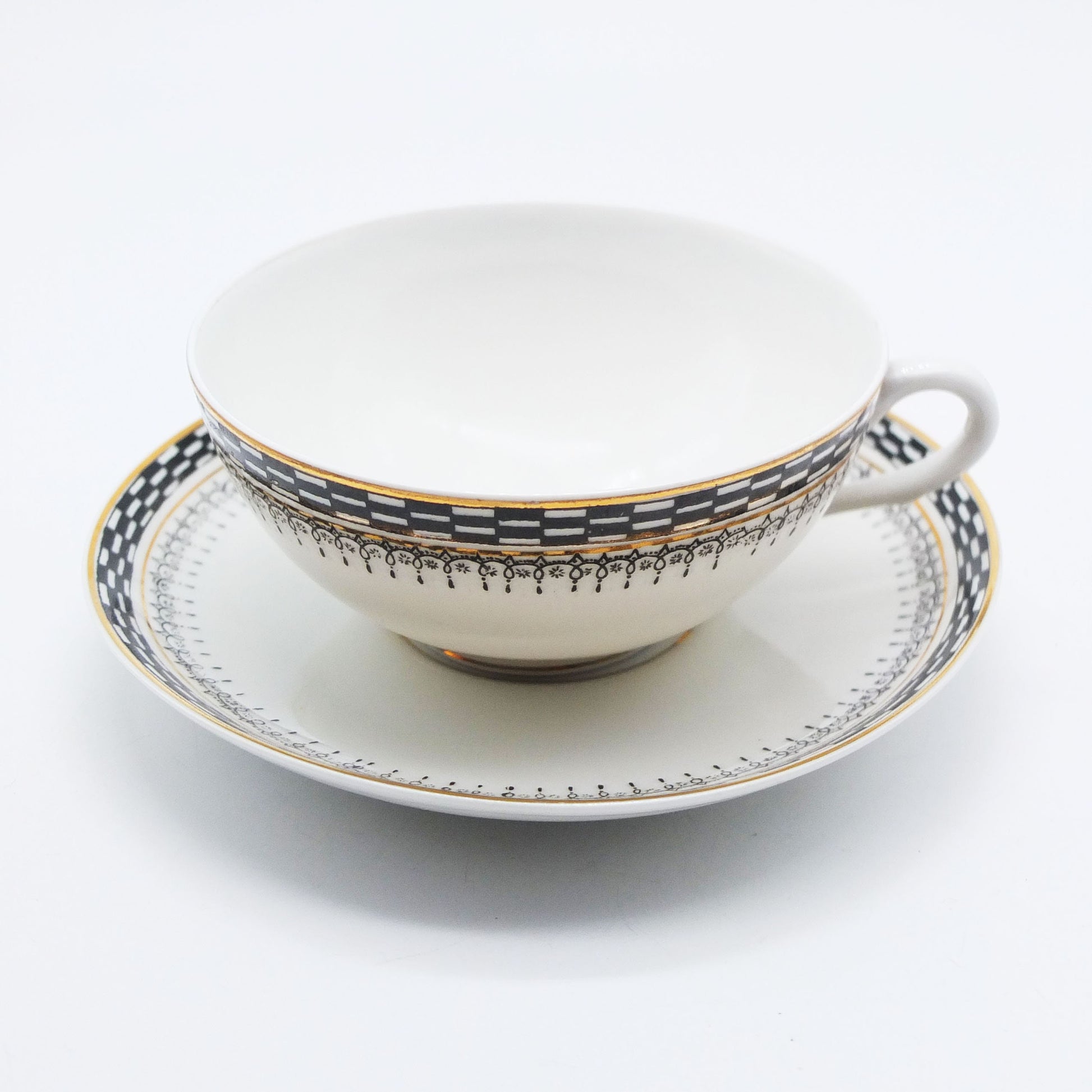 Art Déco Tea Cup, Antique Hand painted Portuguese Vista Alegre Tea cup and Plate, Black and White Pattern